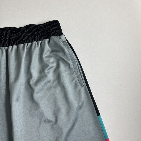 Mitchell & Ness‎ Basketball Shorts Hardwood Classics San Antonio Spurs Mens 3XLB - Picture 5 of 7